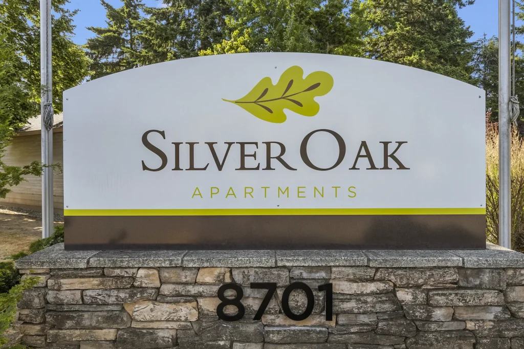 Silver Oak Property sign